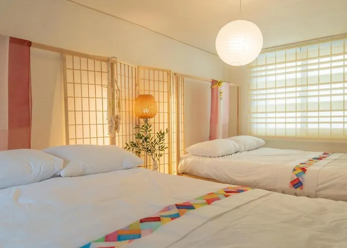 1m Walk Stn, 3br,12pax, Near The Airport Bus, Ddp 15 Mins