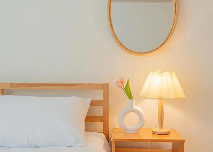 1m Walk Stn, 3br,12pax, Near The Airport Bus, Ddp 15 Mins 아파트