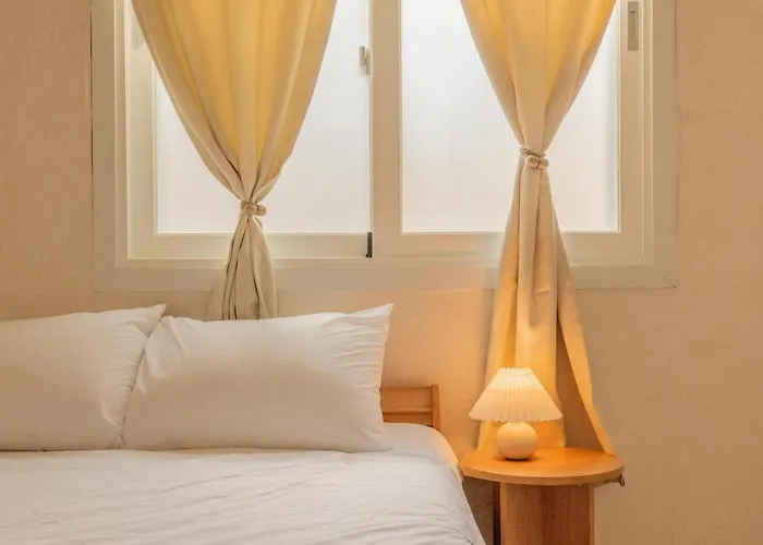 1m Walk Stn, 3br,12pax, Near The Airport Bus, Ddp 15 Mins 서울특별시